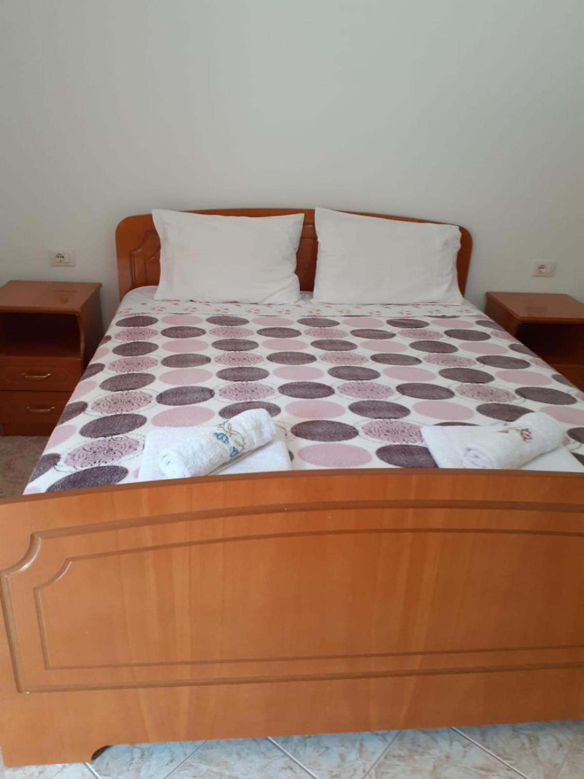 Coral Guesthouse Саранде Екстериор снимка
