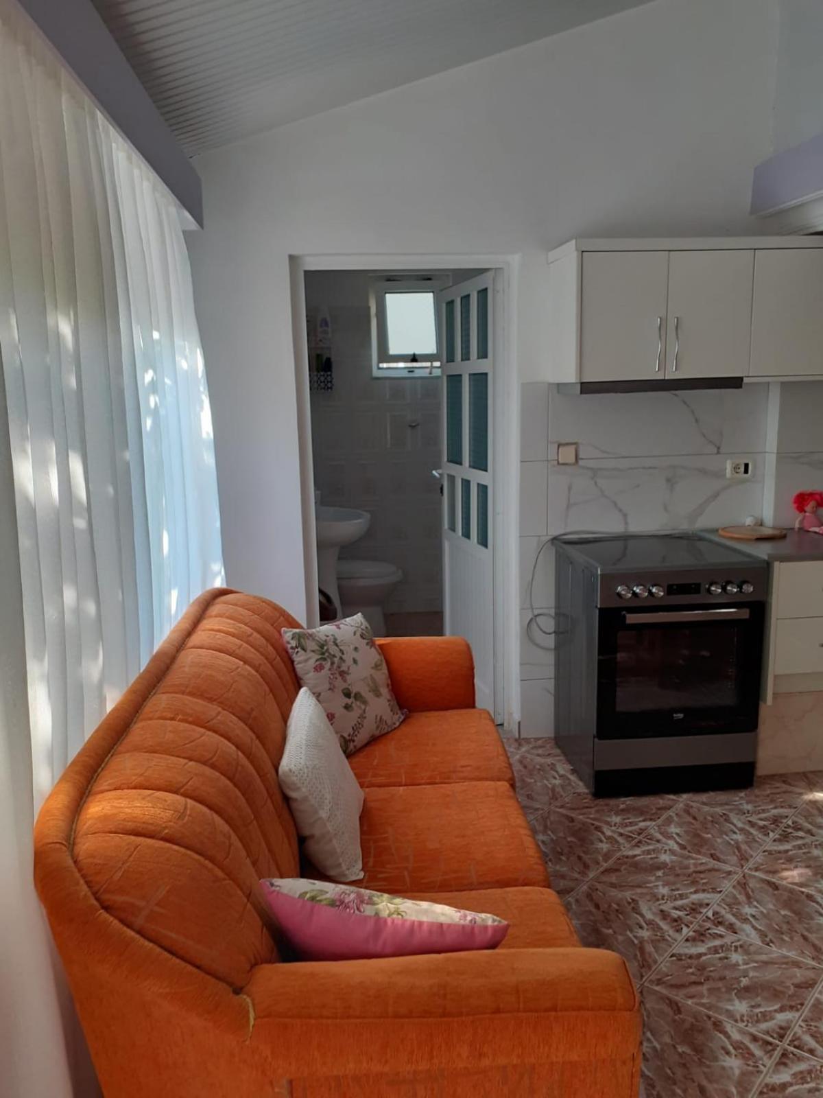 Coral Guesthouse Саранде Екстериор снимка